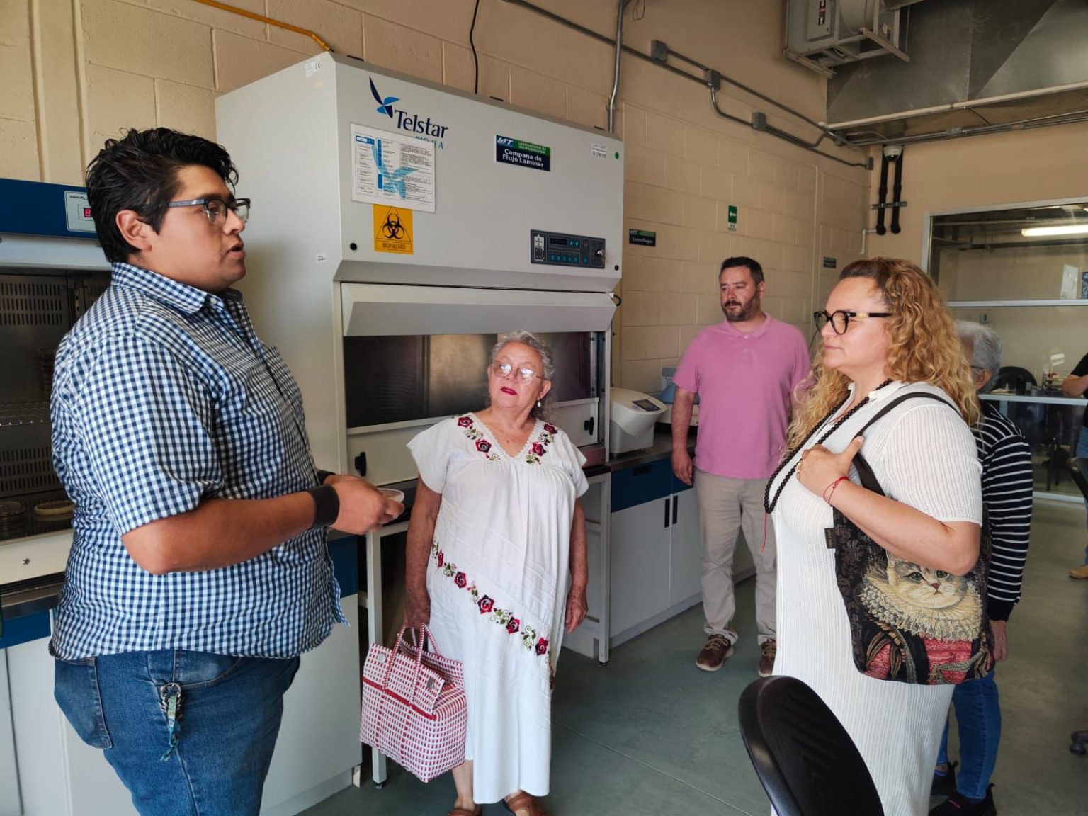 VisitÓ La Guerrerense Instalaciones De Utt Ensenada Universidad